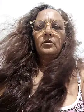 Noemipopi online show from February 17, 11:11 pm