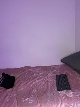 Snapshot of megan_sol chatting on June 23, 10:52 pm megan sol online show from June 23, 10:52 pm