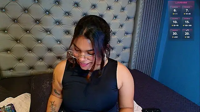 NAOMI cute  online show from March 25, 6:14 pm