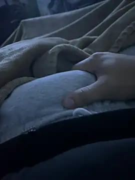 charles23xavier25 online show from February 21, 6:36 am