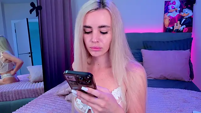 Rossy X online show from July 29, 1:37 am
