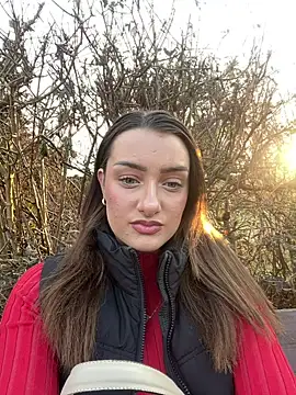 MIssYoungPinkie online show from March 3, 4:02 pm