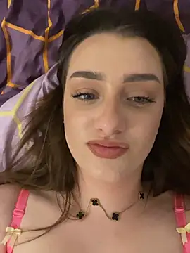 MIssYoungPinkie online show from March 10, 6:35 pm