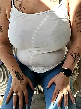 Emma12117 online show from March 5, 11:06 am