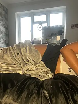 Destinylovex online show from April 24, 5:32 am