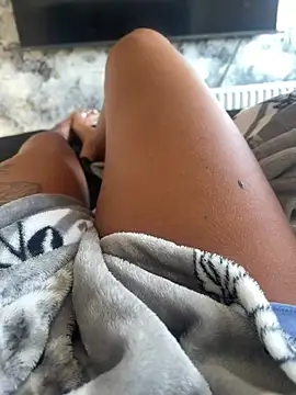 Snapshot of Destinylovex chatting on July 4, 6:52 am Destinylovex online show from July 4, 6:52 am