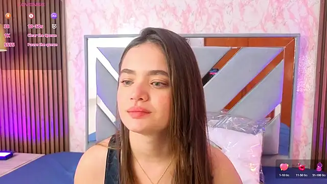 LittleeSara18 online show from April 25, 11:13 am