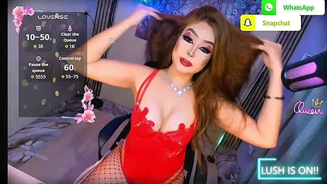 Snapshot of MistressHayfa2Explode chatting on May 13, 9:39 am MistressHayfa2Explode online show from May 13, 9:39 am