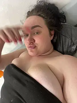 AmandaMillerrr online show from April 2, 5:32 pm