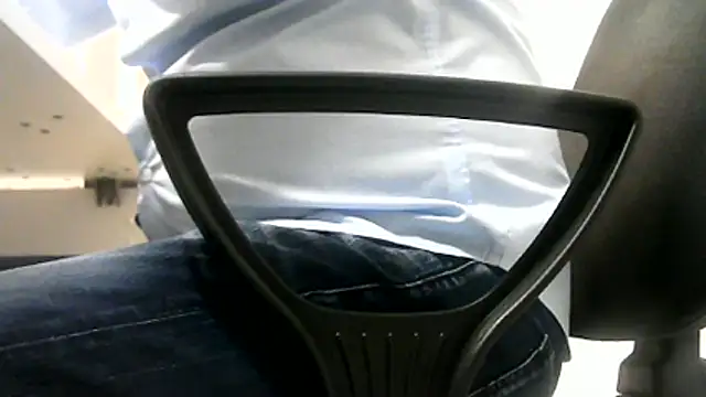 Snapshot of gitano697 chatting on June 23, 2:15 pm gitano697 online show from June 23, 2:15 pm