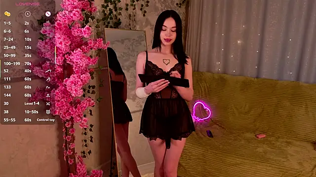 DarkAnngell online show from May 1, 2:32 pm
