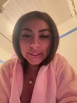 JessikaHoot online show from June 15, 2:25 am