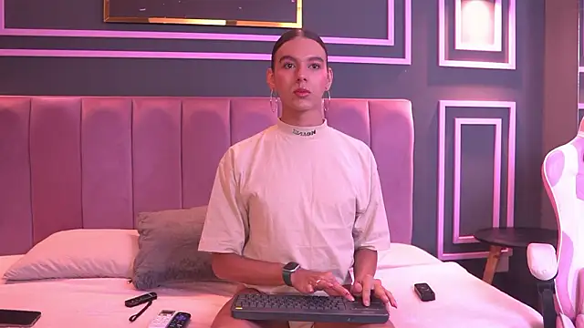 Luxa Velvet online show from February 28, 12:50 pm