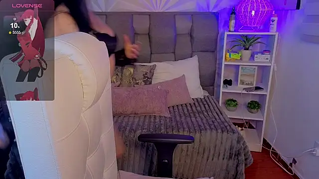 SophyAdams online show from May 28, 4:54 am