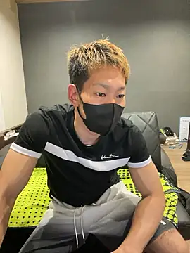 Snapshot of ryuaaaaa chatting on March 31, 2:28 pm ryuaaaaa online show from March 31, 2:28 pm