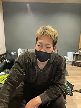 Snapshot of ryuaaaaa chatting on April 21, 3:28 pm ryuaaaaa online show from April 21, 3:28 pm
