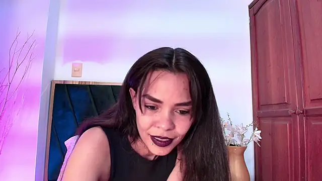 KatrionaNyx online show from April 25, 12:24 am