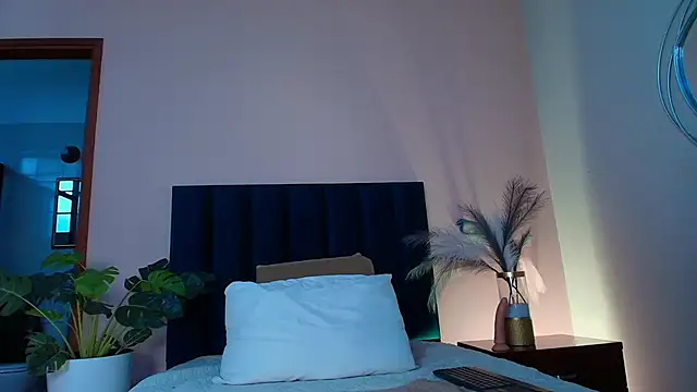 KatrionaNyx online show from April 30, 9:08 pm