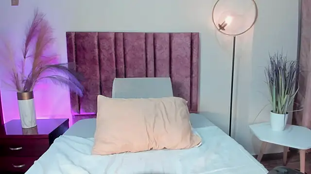 AnnaDenver online show from June 14, 2:24 am