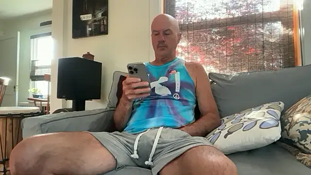Snapshot of Guy__Grey chatting on June 10, 11:20 am Guy Grey online show from June 10, 11:20 am