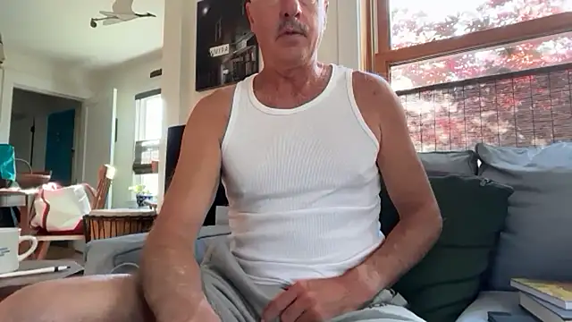 Snapshot of Guy__Grey chatting on June 24, 11:31 am Guy Grey online show from June 24, 11:31 am