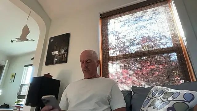 Snapshot of Guy__Grey chatting on July 17, 11:39 am Guy Grey online show from July 17, 11:39 am