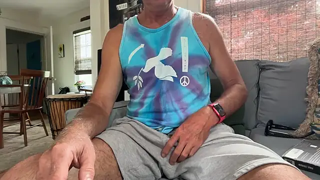 Snapshot of Guy__Grey chatting on July 28, 2:13 pm Guy Grey online show from July 28, 2:13 pm