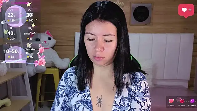 Kylia a online show from May 4, 8:05 pm
