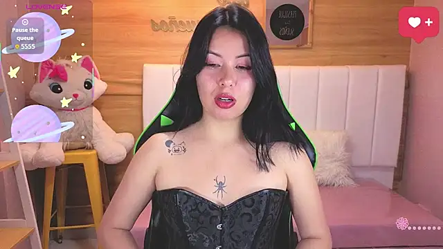 Kylia a online show from May 21, 8:16 pm