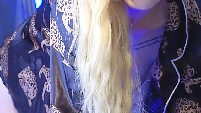 KarmaArms online show from July 12, 7:27 pm