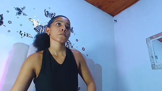 Snapshot of ChloeTastty4u chatting on May 20, 2:51 am ChloeTastty4u online show from May 20, 2:51 am