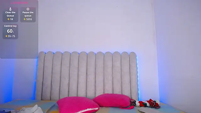 MiaFoox   online show from February 26, 10:20 pm