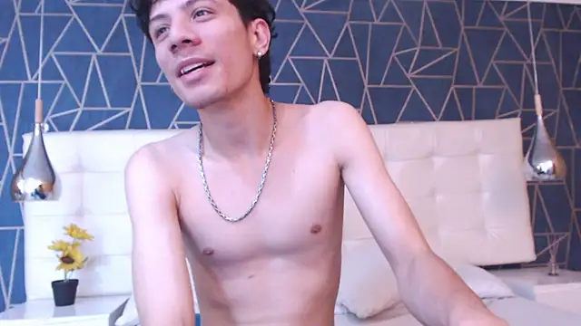 LeoFeniix online show from February 26, 4:33 am