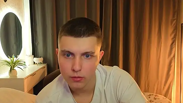 Snapshot of Keviin777 chatting on February 19, 4:36 pm Keviin777 online show from February 19, 4:36 pm