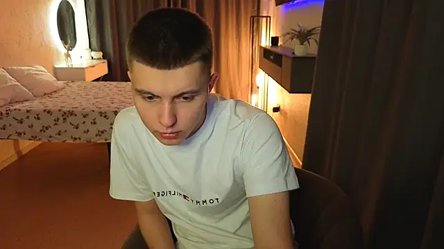 Snapshot of Keviin777 chatting on February 20, 5:35 pm Keviin777 online show from February 20, 5:35 pm