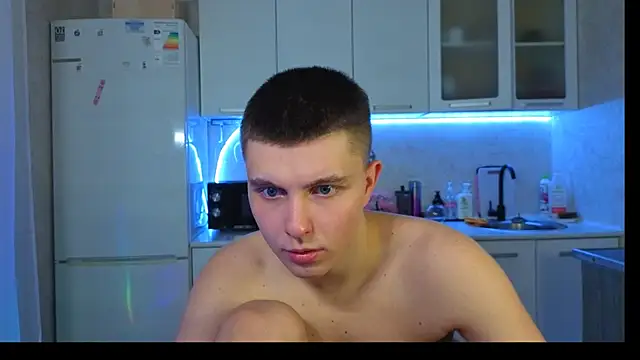 Snapshot of Keviin777 chatting on February 25, 9:02 pm Keviin777 online show from February 25, 9:02 pm