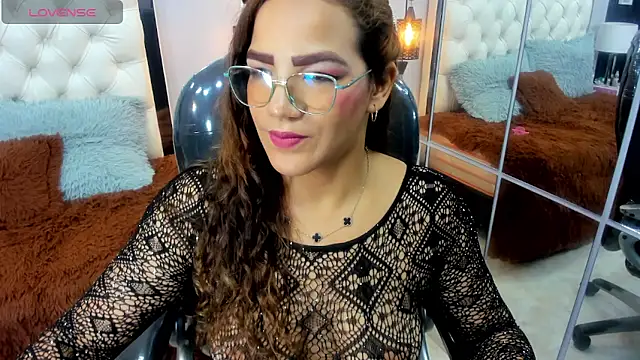 eliimar  online show from March 12, 9:54 pm