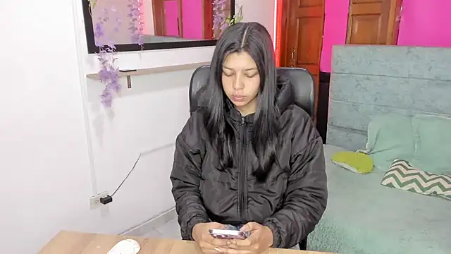Aysha winxs online show from May 6, 3:35 am