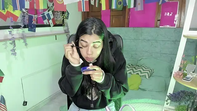Snapshot of Aysha_winxs chatting on June 21, 3:20 am Aysha winxs online show from June 21, 3:20 am