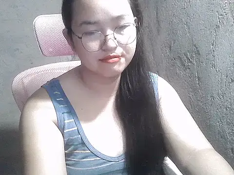 wildchinita00 online show from June 28, 9:21 pm