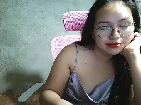 wildchinita00 online show from August 1, 9:25 pm