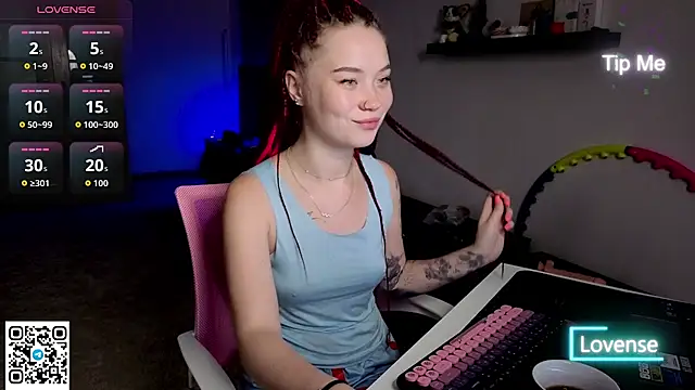 Snapshot of WendyCandy18 chatting on July 17, 2:40 am WendyCandy18 online show from July 17, 2:40 am