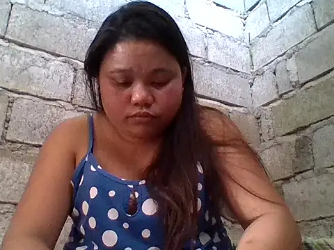 sweetlyn31 online show from March 18, 12:25 am