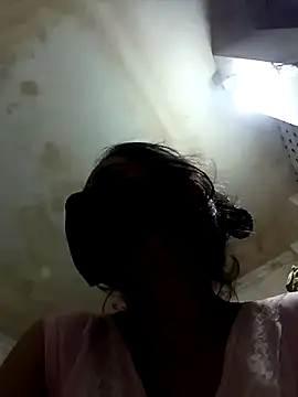 Vandana122 online show from March 28, 3:22 pm