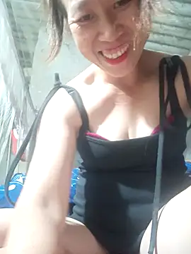 Snapshot of jangcute11 chatting on May 2, 2:33 pm jangcute11 online show from May 2, 2:33 pm