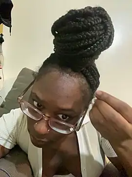 Sinfulwaterfalls online show from April 7, 11:48 pm