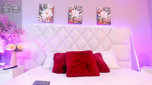 Bianca Monroe  online show from June 10, 7:57 pm