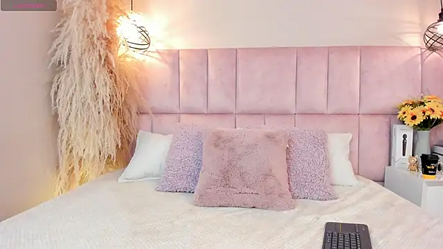 Bianca Monroe  online show from June 14, 12:51 pm