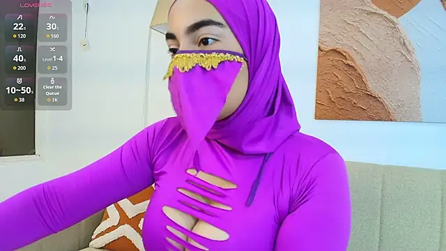 Malika Noor online show from February 25, 1:43 pm