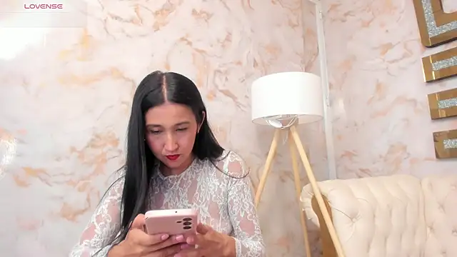 Snapshot of Annipetite_ chatting on July 16, 9:10 pm Annipetite online show from July 16, 9:10 pm